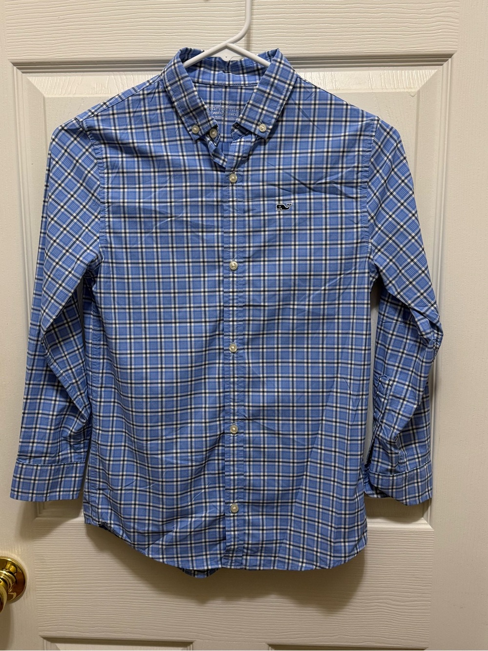 Vineyard Vines Boy’s Blue Plaid Button-Down Shirt. Small